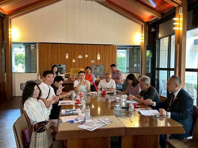 觀光產業代表齊聚台中會議室討論國旅市場
