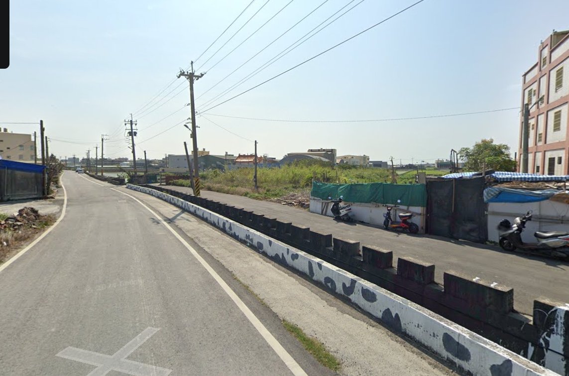 彰化福興鄉一塊臨大馬路、可供農作或休閒農場使用的農地空拍圖
