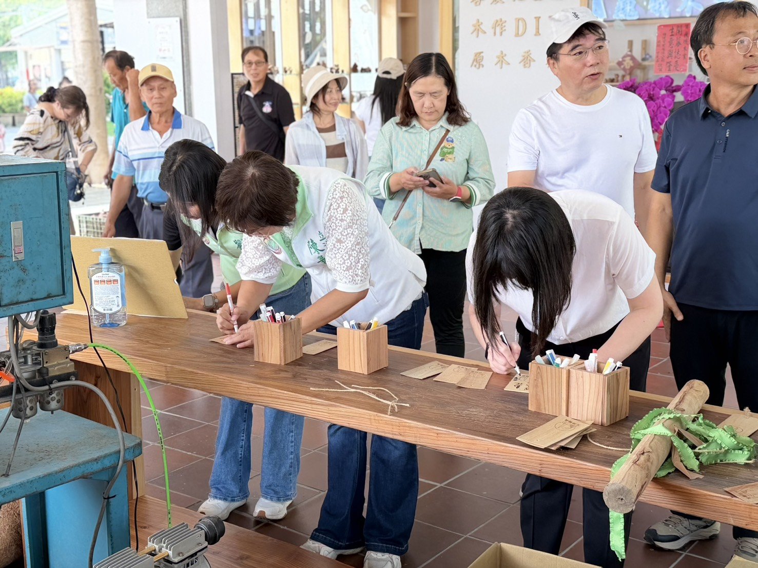 彰化親子文化巡禮活動，結合童子軍大會與木工藝品店的親子體驗活動。
